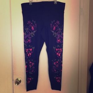 NWOT torrid size 2 workout pants